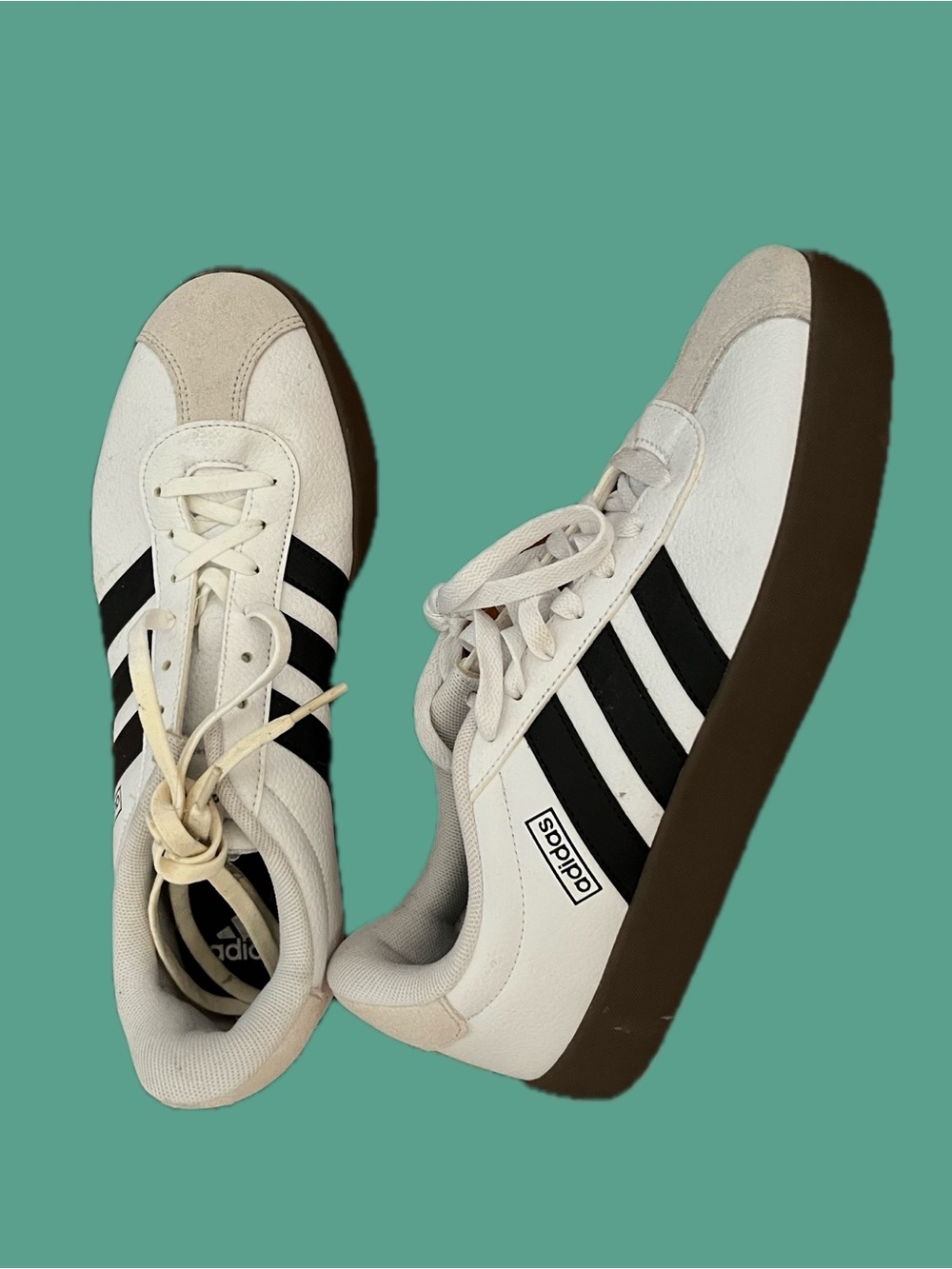 Adidas Women’s White and Black Classic Low-Top Sneakers 9.5